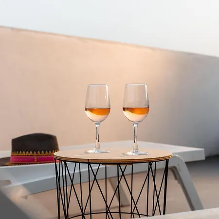 Celestial Sunset Apartment Galanado